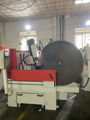 LDX-026A पीसने योग्य व्यास 200-1300MM सर्वो फ़ीड पूरी तरह से सीएनसी परिपत्र देखा ब्लेड गियर पीसने की मशीन